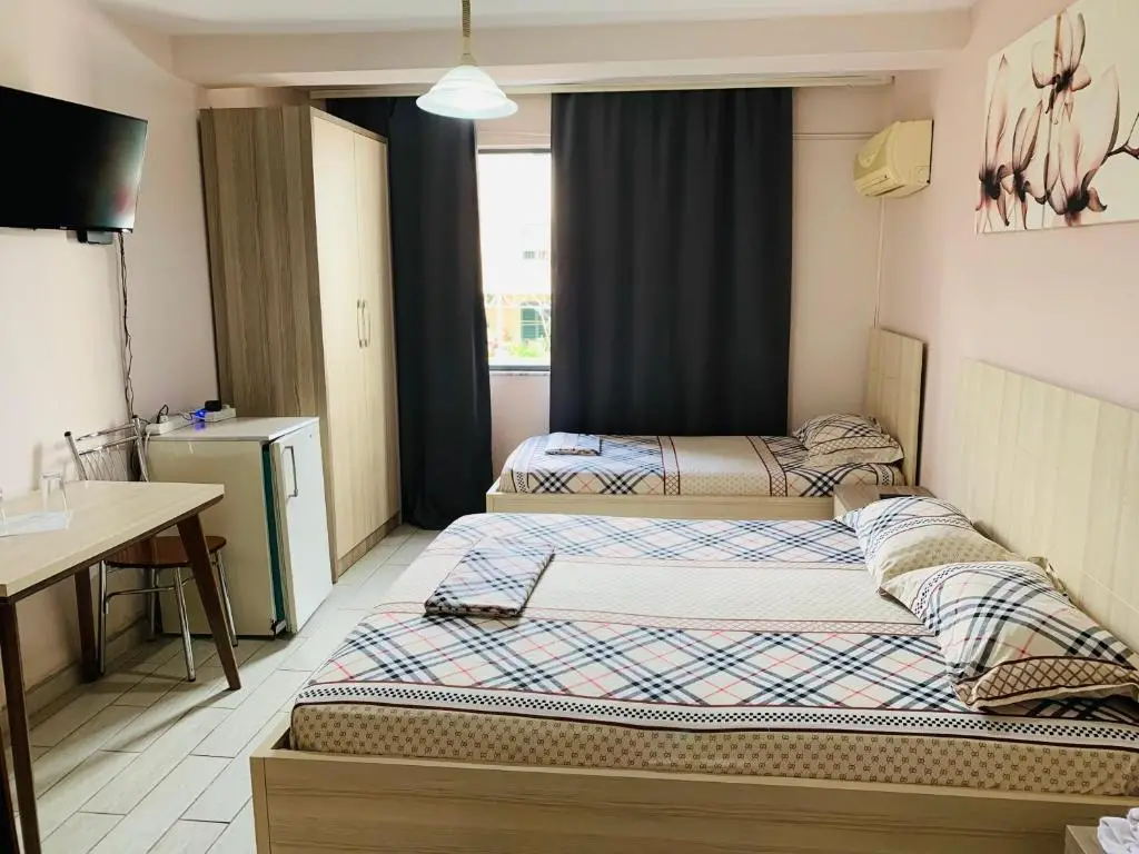 City Rooms and Studio Apartments