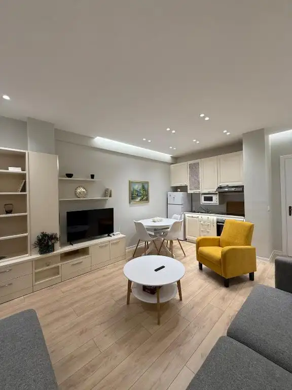 Cozy Stay in Great Neighbourhood