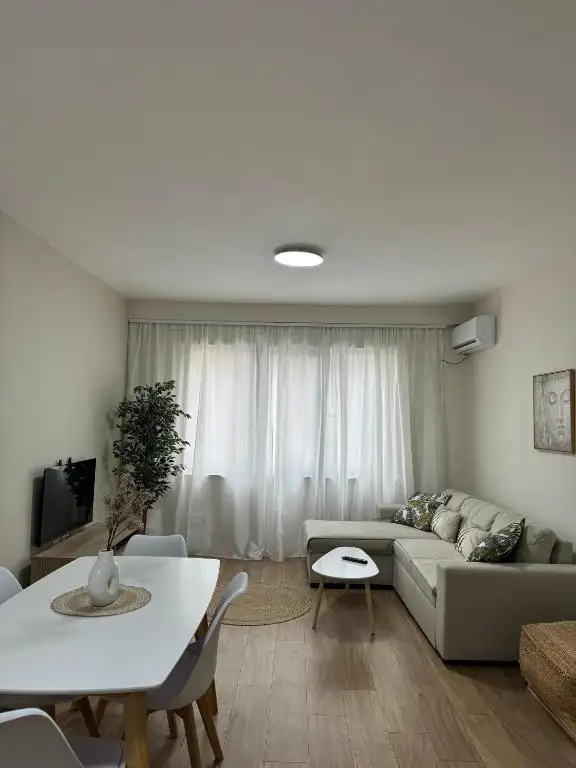 Denny's Apartment Lincoln Center