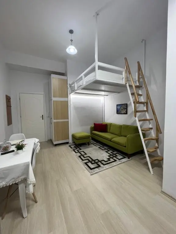 Comfy Studio APT close to Lake Park