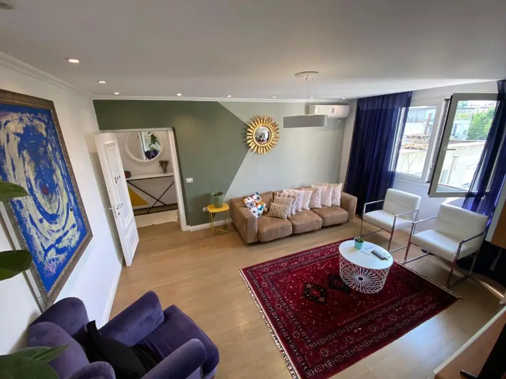 Cozy & Stylish Apartment