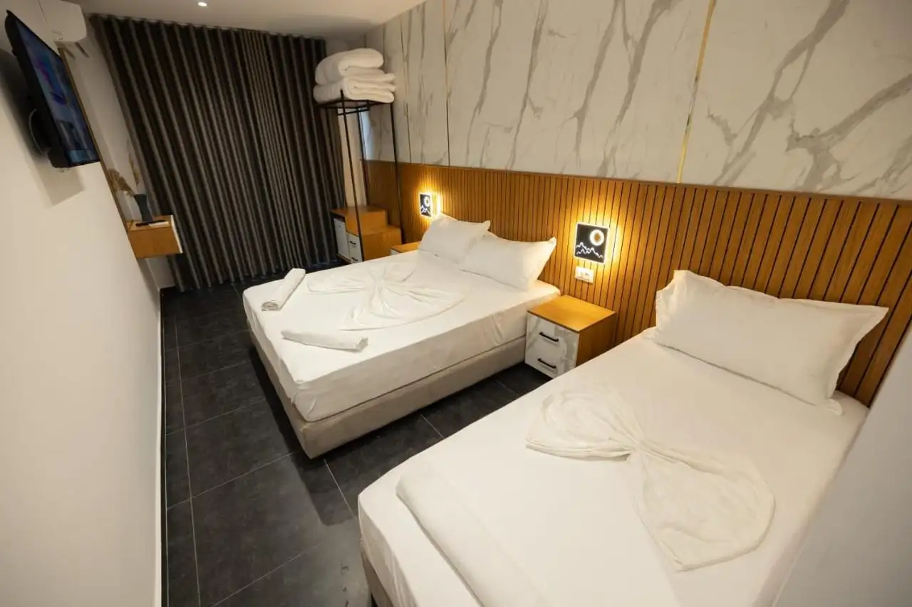 Aglon Twin's Hotel