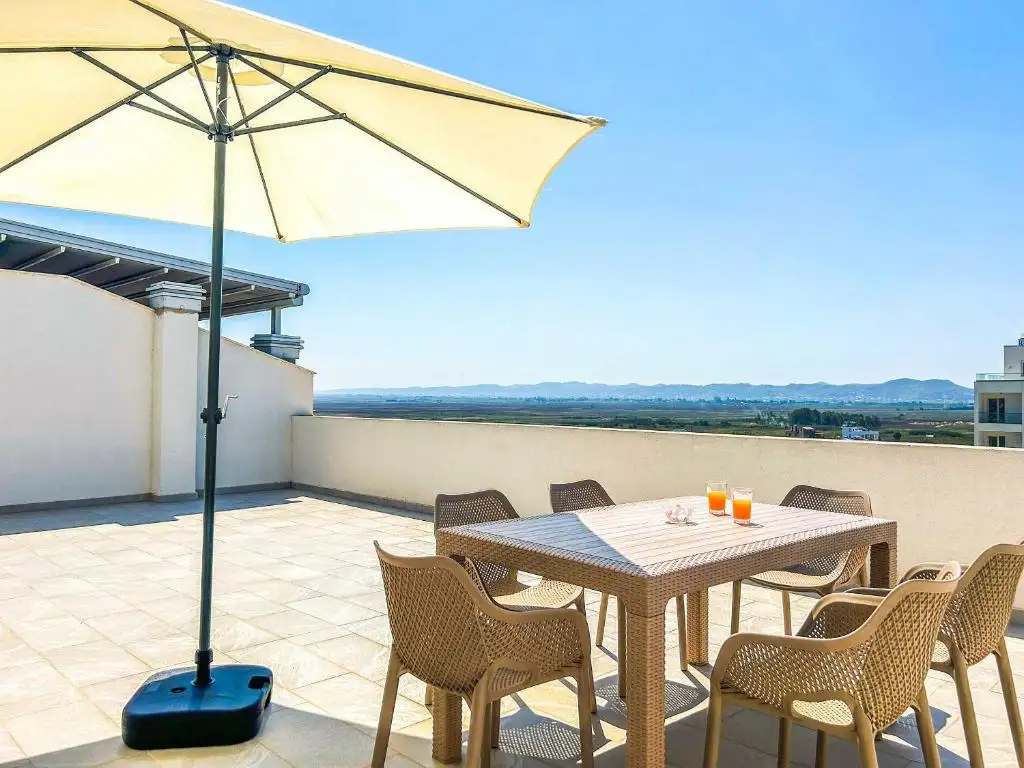 Apartment with big terrace 1175