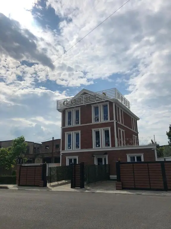 Hotel Golden