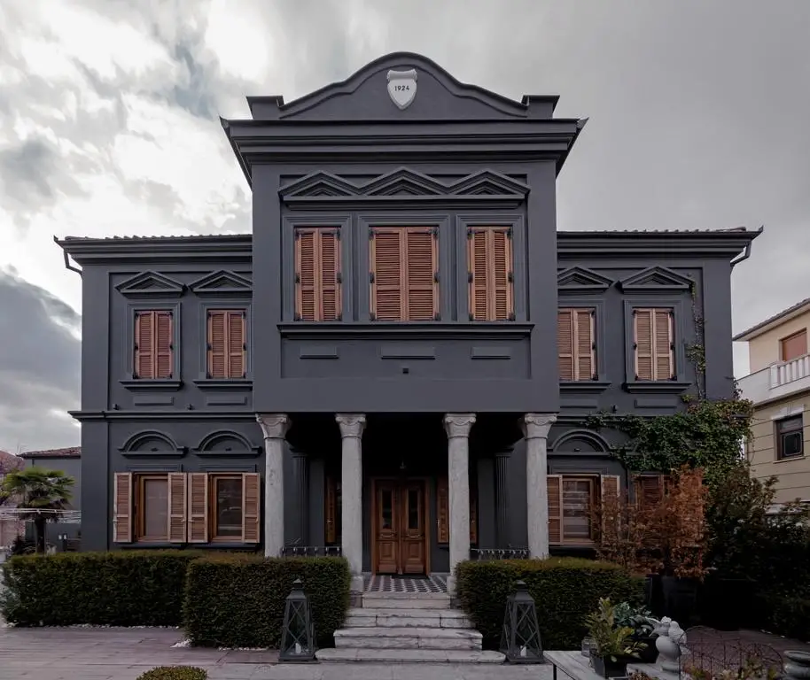 Life Gallery Hotel & Spa