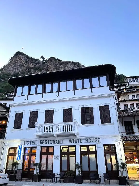 White House Boutique Hotel & Restaurant