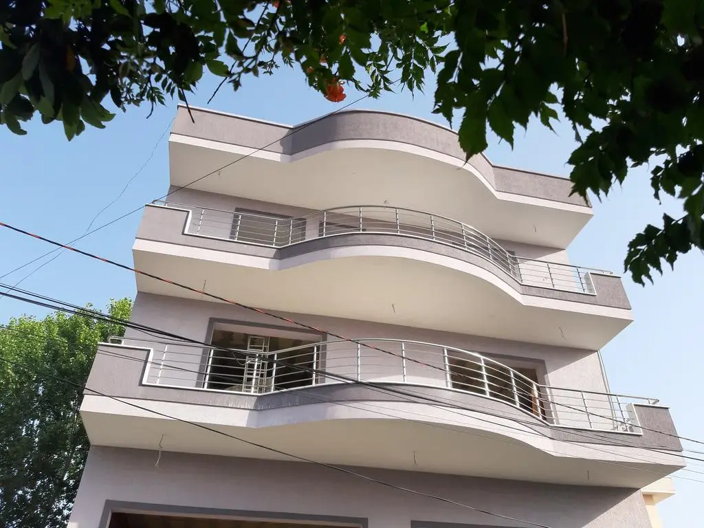 Guest House Pura