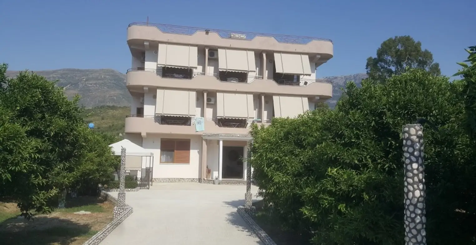 Edgar Hotel