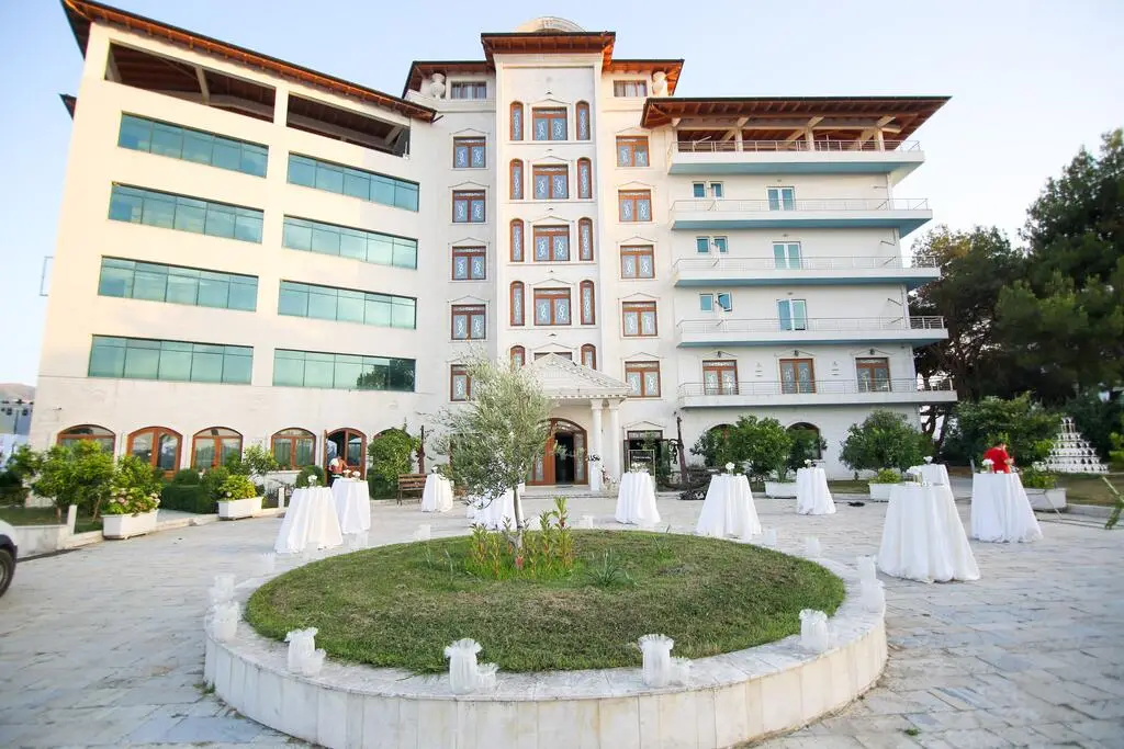 Europa Grand Vlora