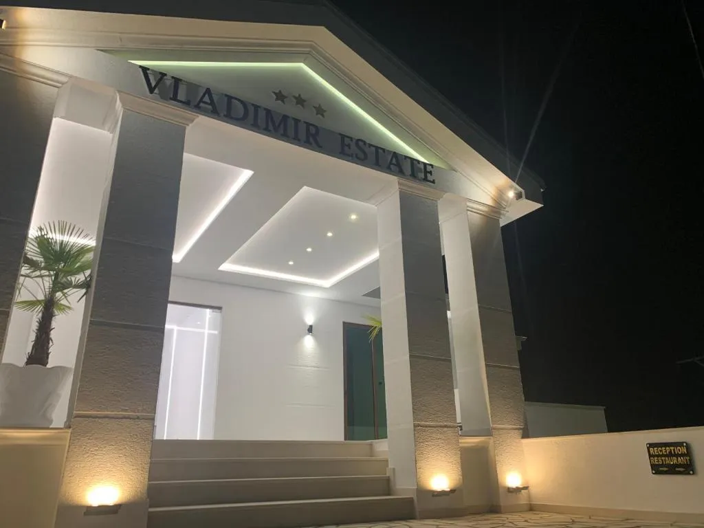 Vladimir Estate Hotel