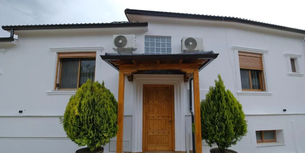 Salillari Guest House