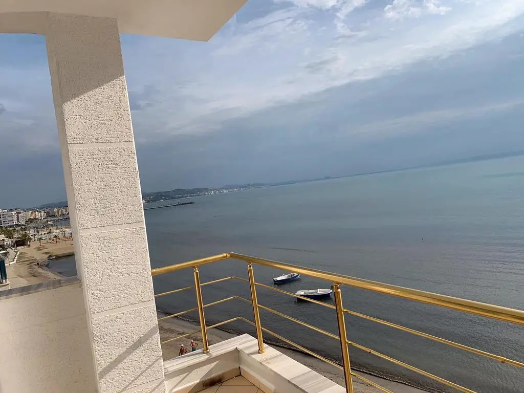 Apartament La Playa Durres