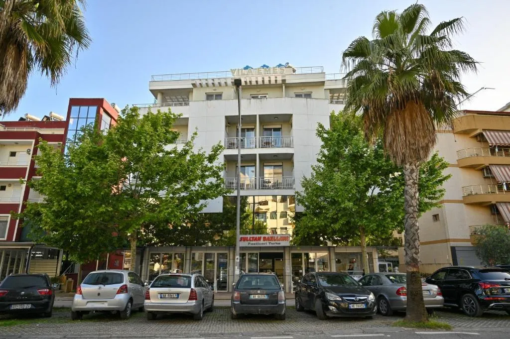 Hotel Vila Emes