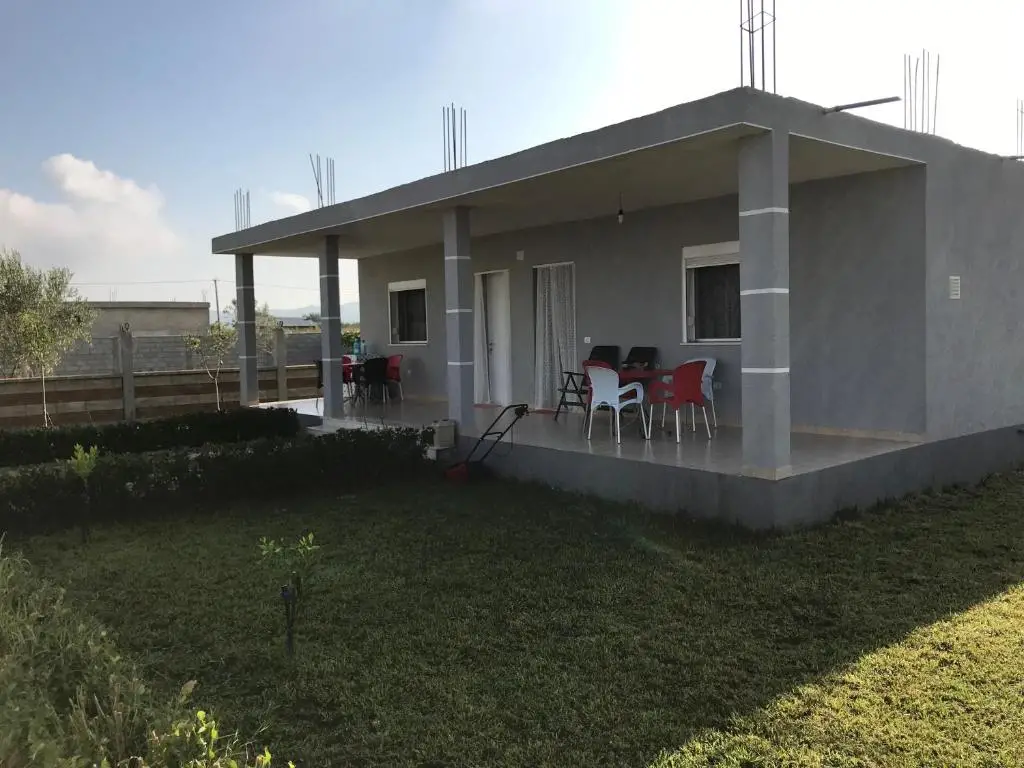 Denis Apartments