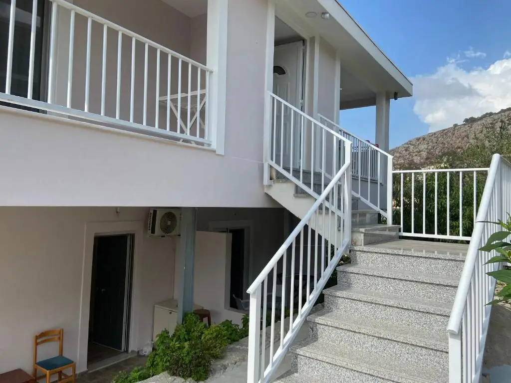 Persephone rental room