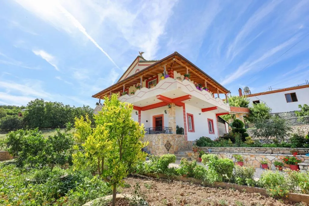 Villa Xherimeja Family Oasis