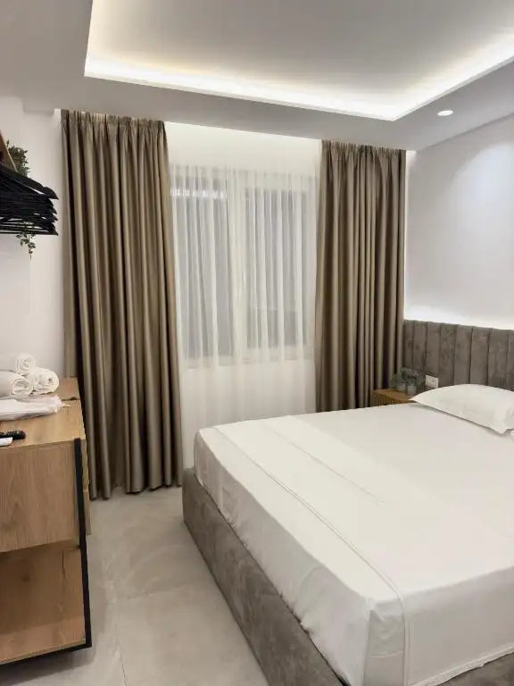 Lovely 2-bedroom FREE PARKING Natural Home Golem