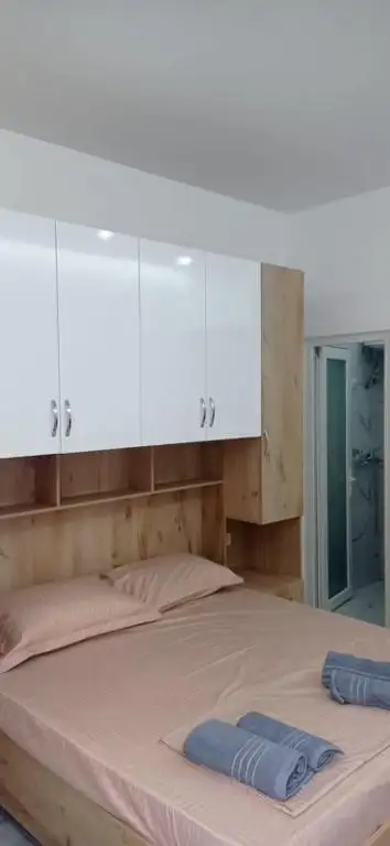 Marias Apartment Golem