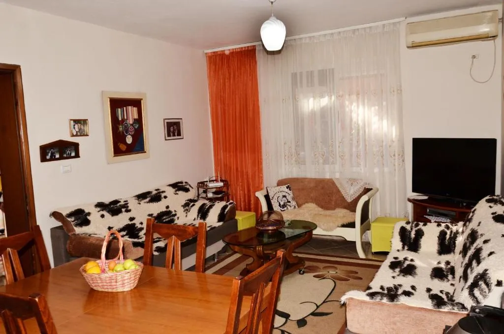 Joti's Villa Apartment in City Centre