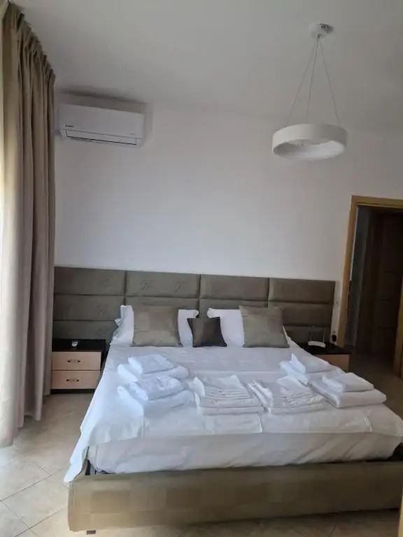 Luna park Apartment