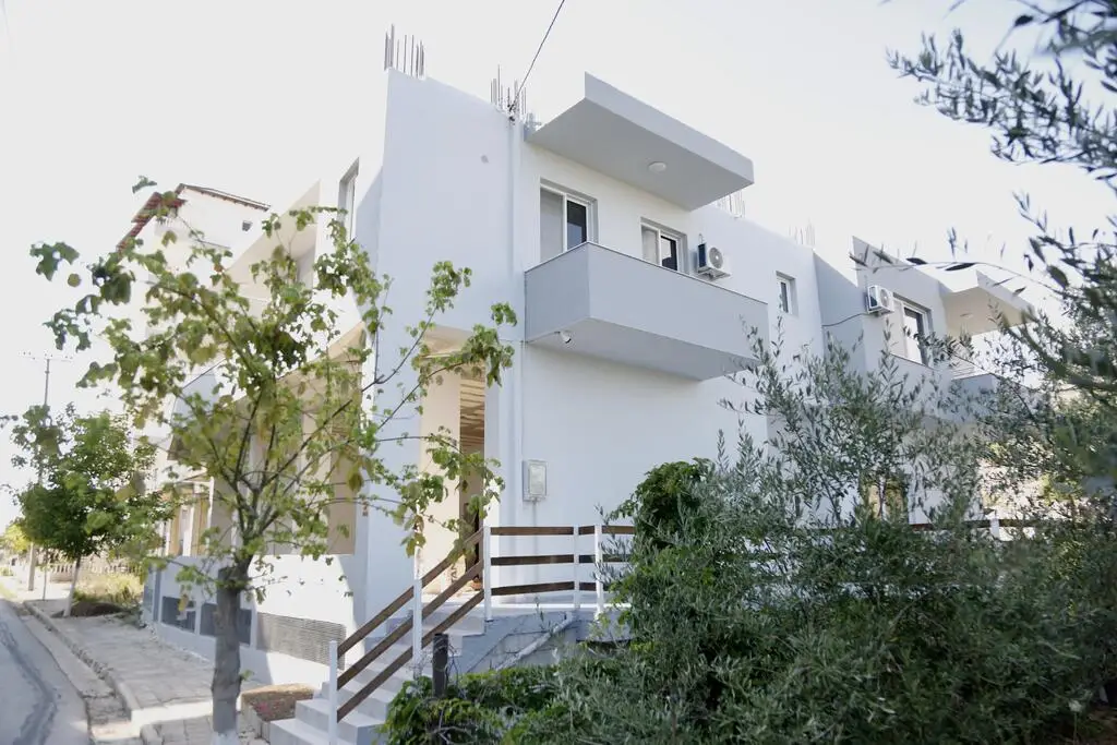 Sea La Vie Apartments