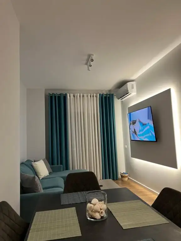 Jur Apartment