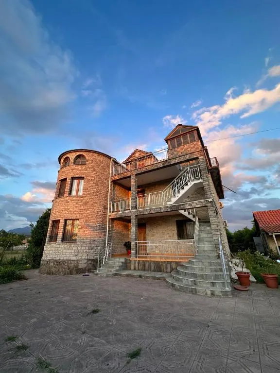 The Cuni Castle