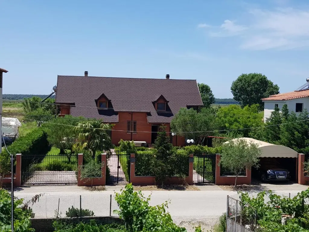Villa "GREEN PARADISE"