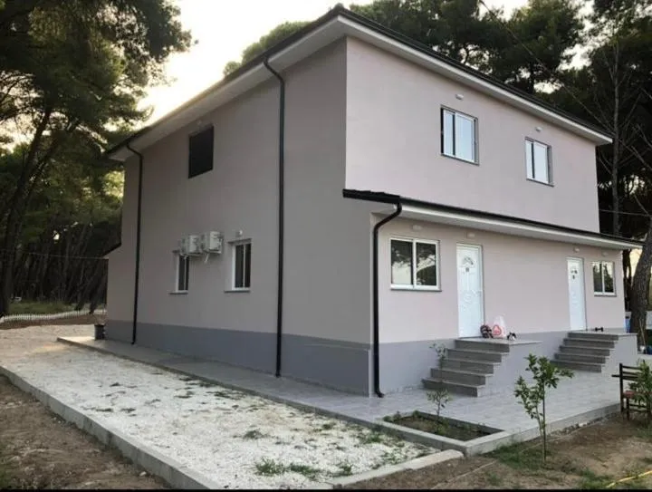 Vila Topi