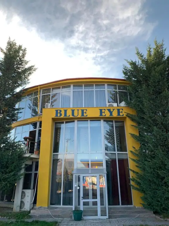 Hotel Blue Eye