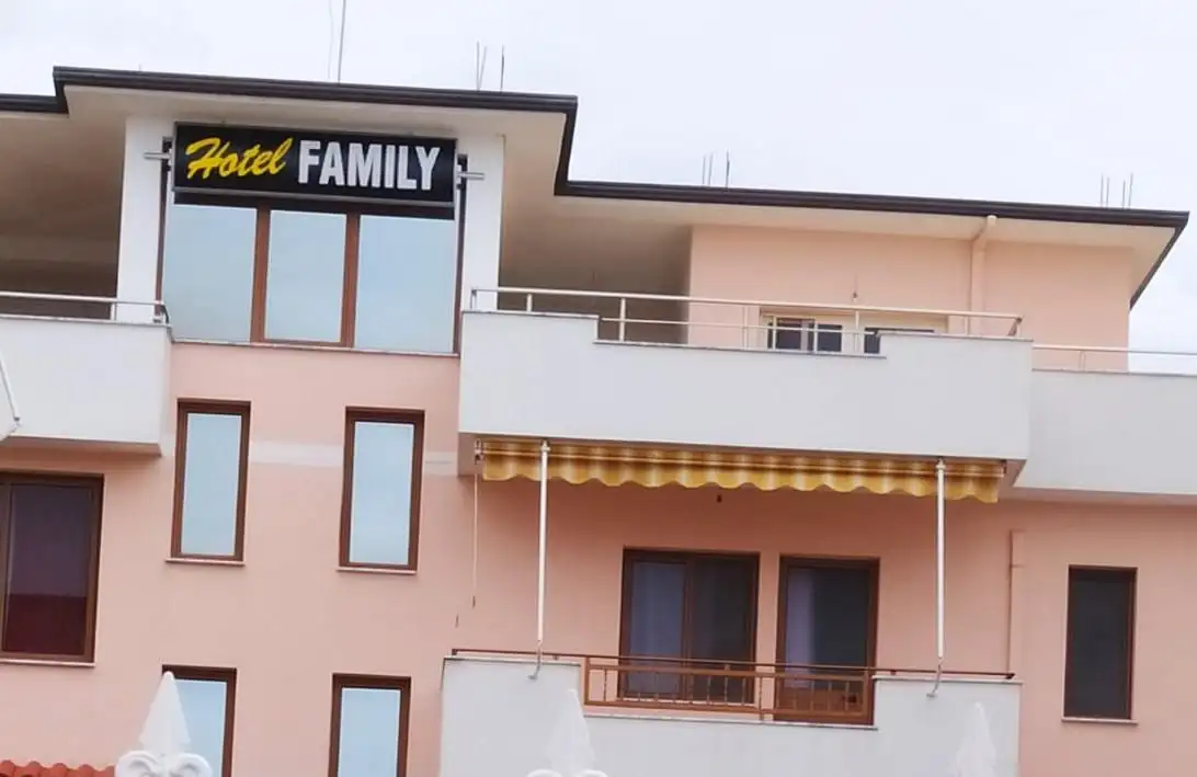 Hotel Family