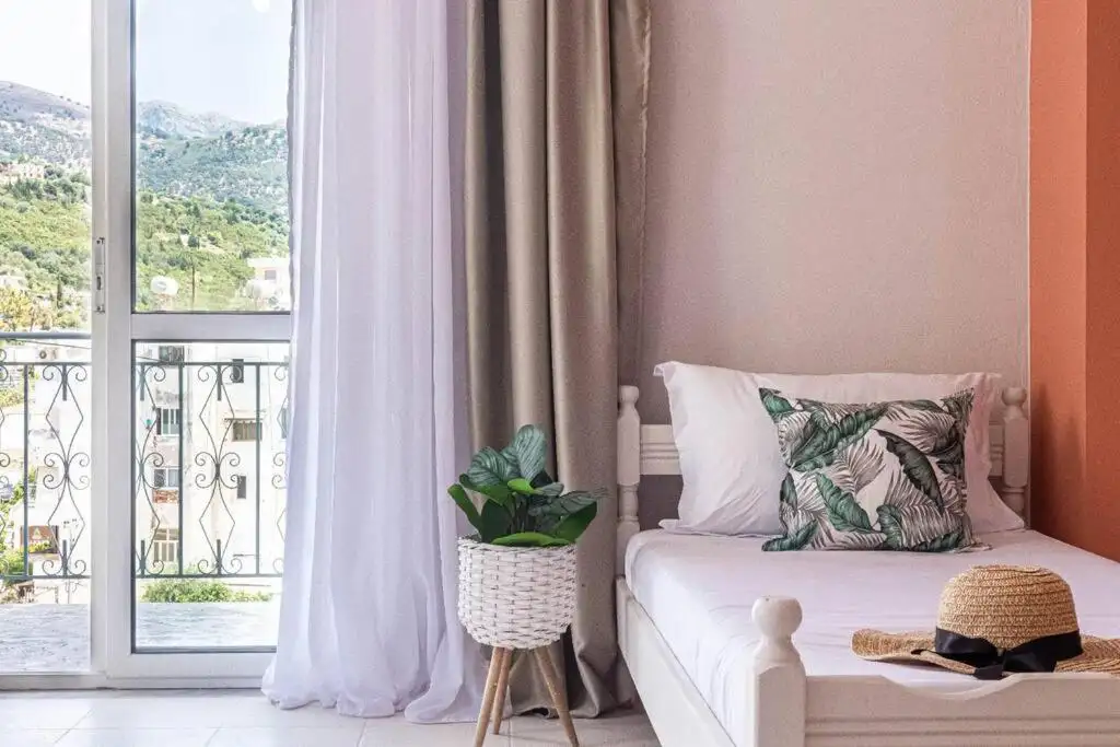 Himara City 23 - Central, Beach Access