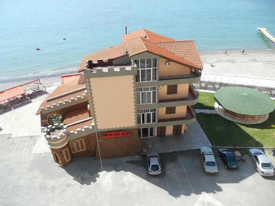 Hotel Keshtjella