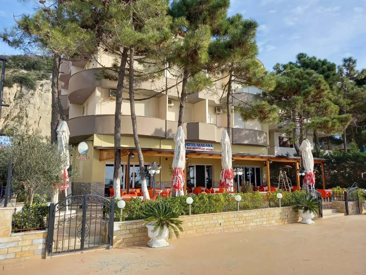 Hotel Niagara