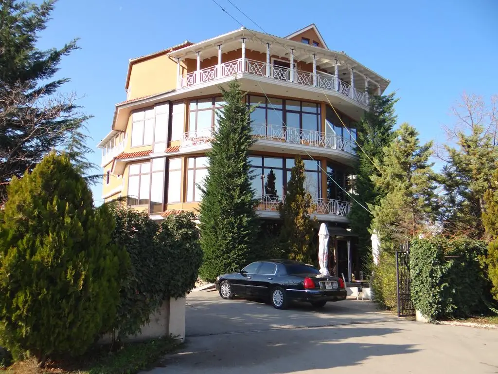 Hotel Konti
