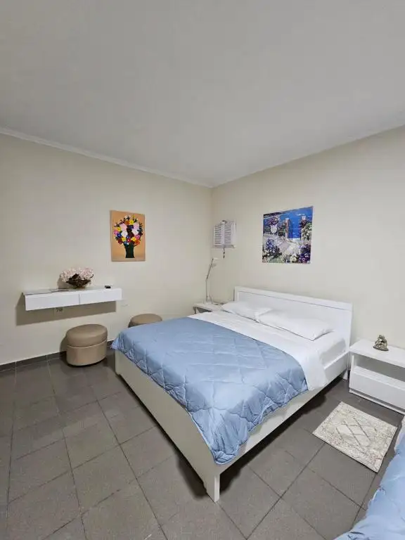 Endi City Centre Room