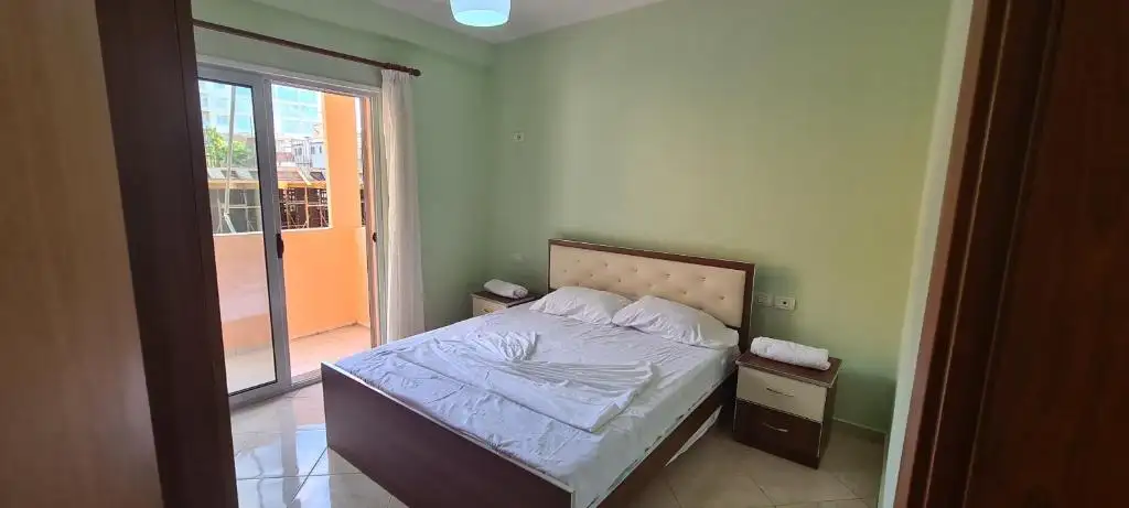 Enkel Apartaments