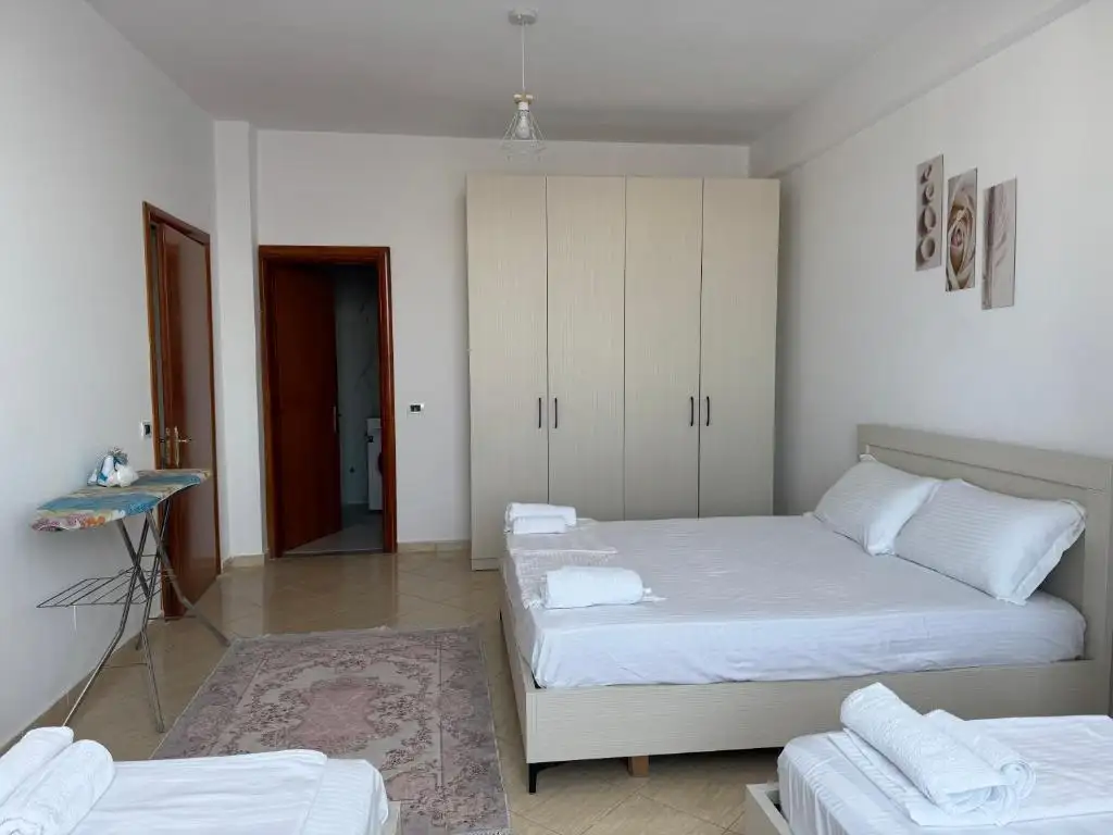 LAERTI'S Apartament