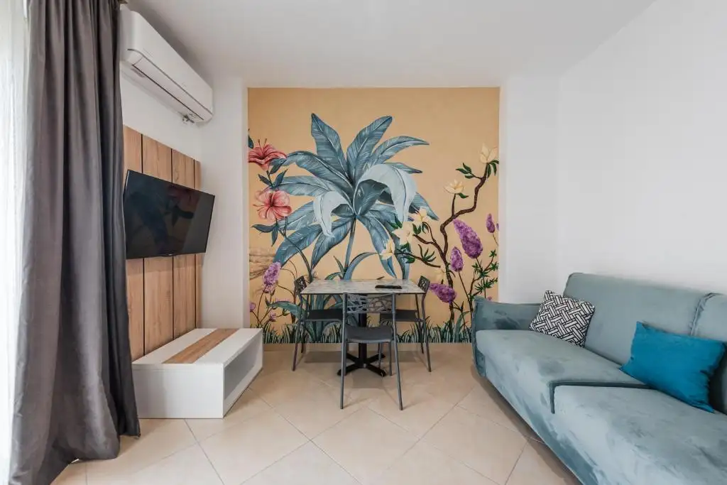 Enles Apartments