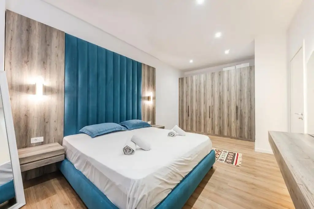 Seaside Retreat Green Coast