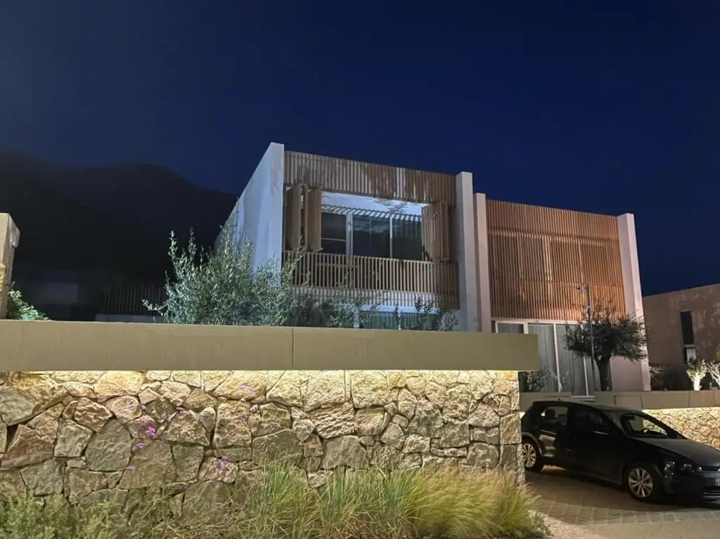Greenhome Palase