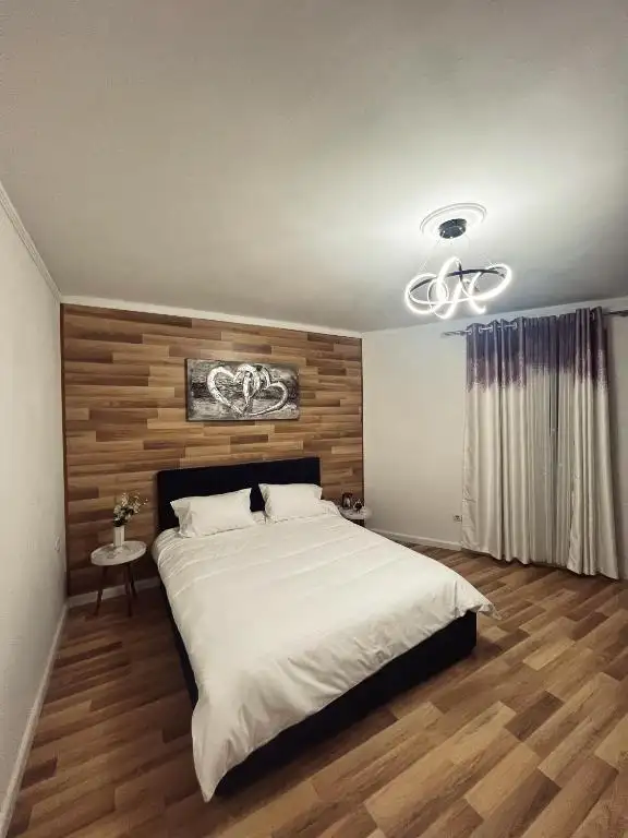 Art's Apartment Tirana