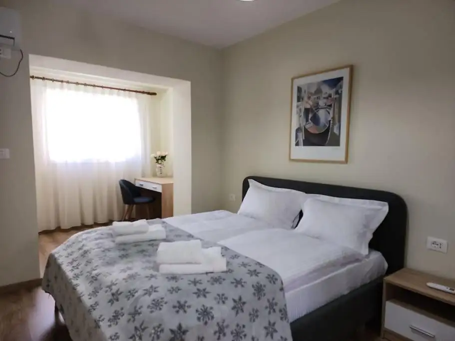 Ben's Apartment-City Center