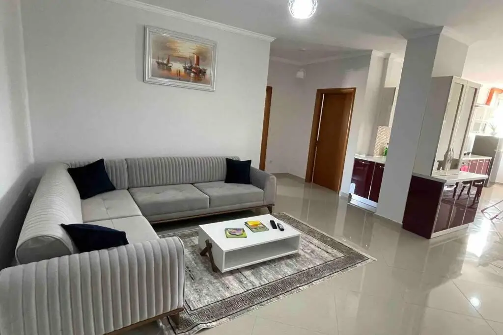 Lovely 2 bedroom appartments with balcony  sea view