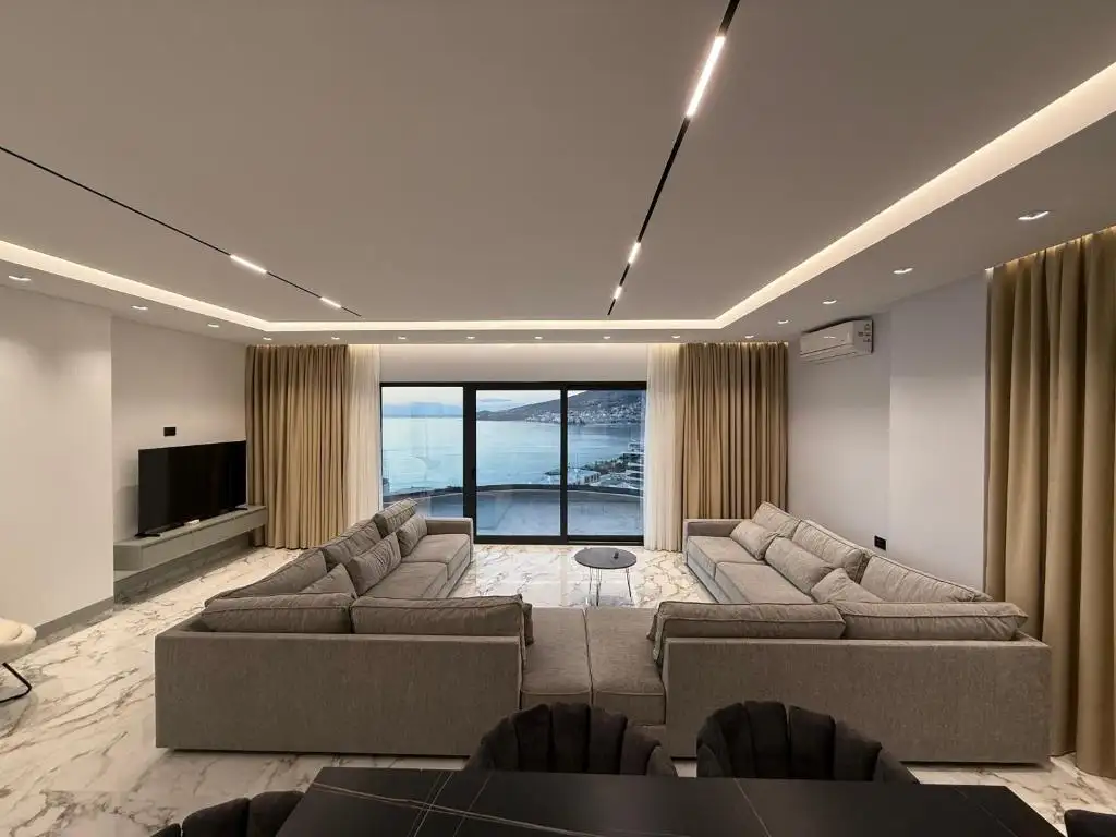 Day LUX Premium Apartments