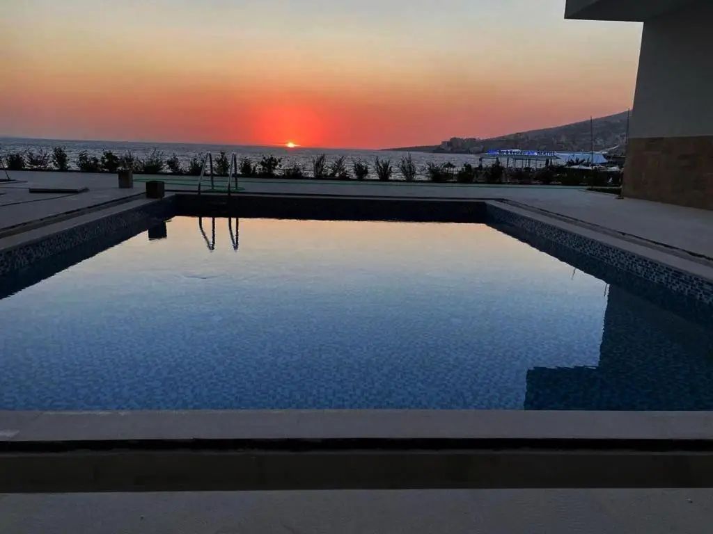 Luxury Apartments Golden Beach Residence