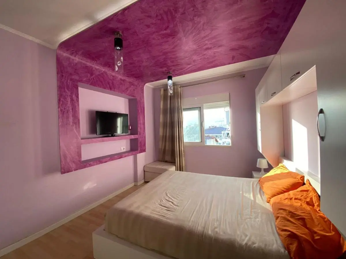 Floral Sea View Apartment
