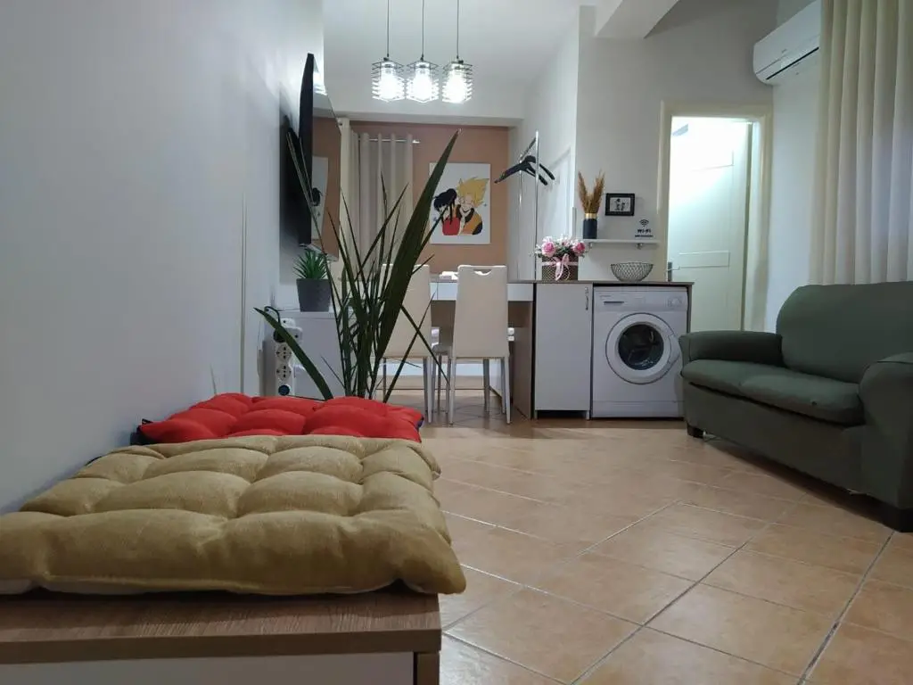 Dragon Ball Apartment, Vlore