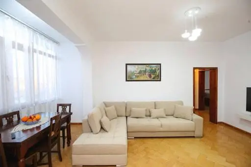 Valona Apartment   
