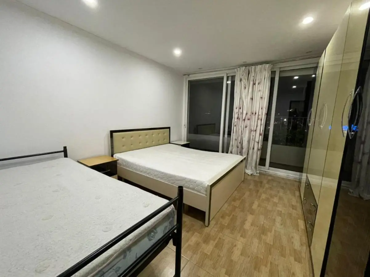 Apartment with City View